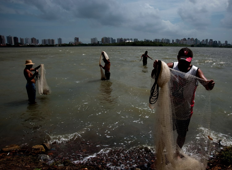 Un gruppo di pescatori a São Luís. Un gruppo di pescatori a São Luís.